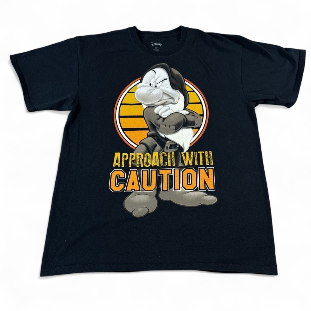 Disney Snow White Grumpy T‎ Shirt Adult Size medium Black Funny Big Logo Tee